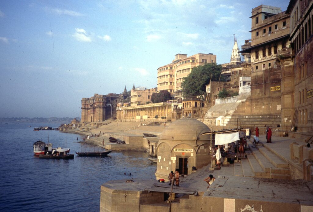 De Ganges rivier in Varanasi